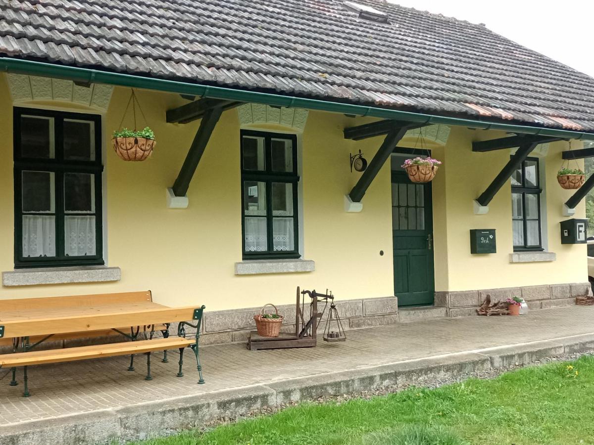 Nostalgie Bahnhof Appartement Gmund  Buitenkant foto